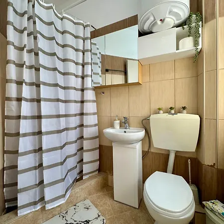 Goldeneva Retreat *