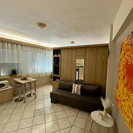 Goldeneva Retreat *